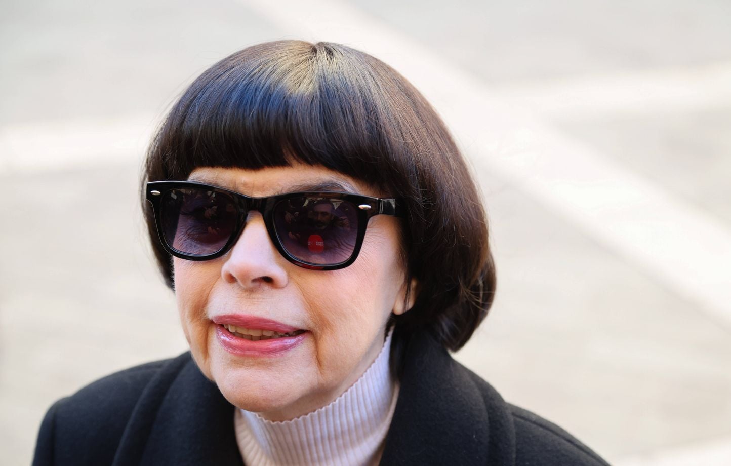 Después de Yoko Ono, esta cervecería bretona enfurece a Mireille Mathieu con su cerveza “Mireille Mafieux” Después de Yoko Ono, esta cervecería bretona enfurece a Mireille Mathieu con su cerveza “Mireille Mafieux”